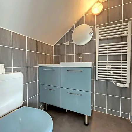 Studio Confortable Mi-chemin Entre Plage Et Commerces A - Fr-1-646-50 Apartment *